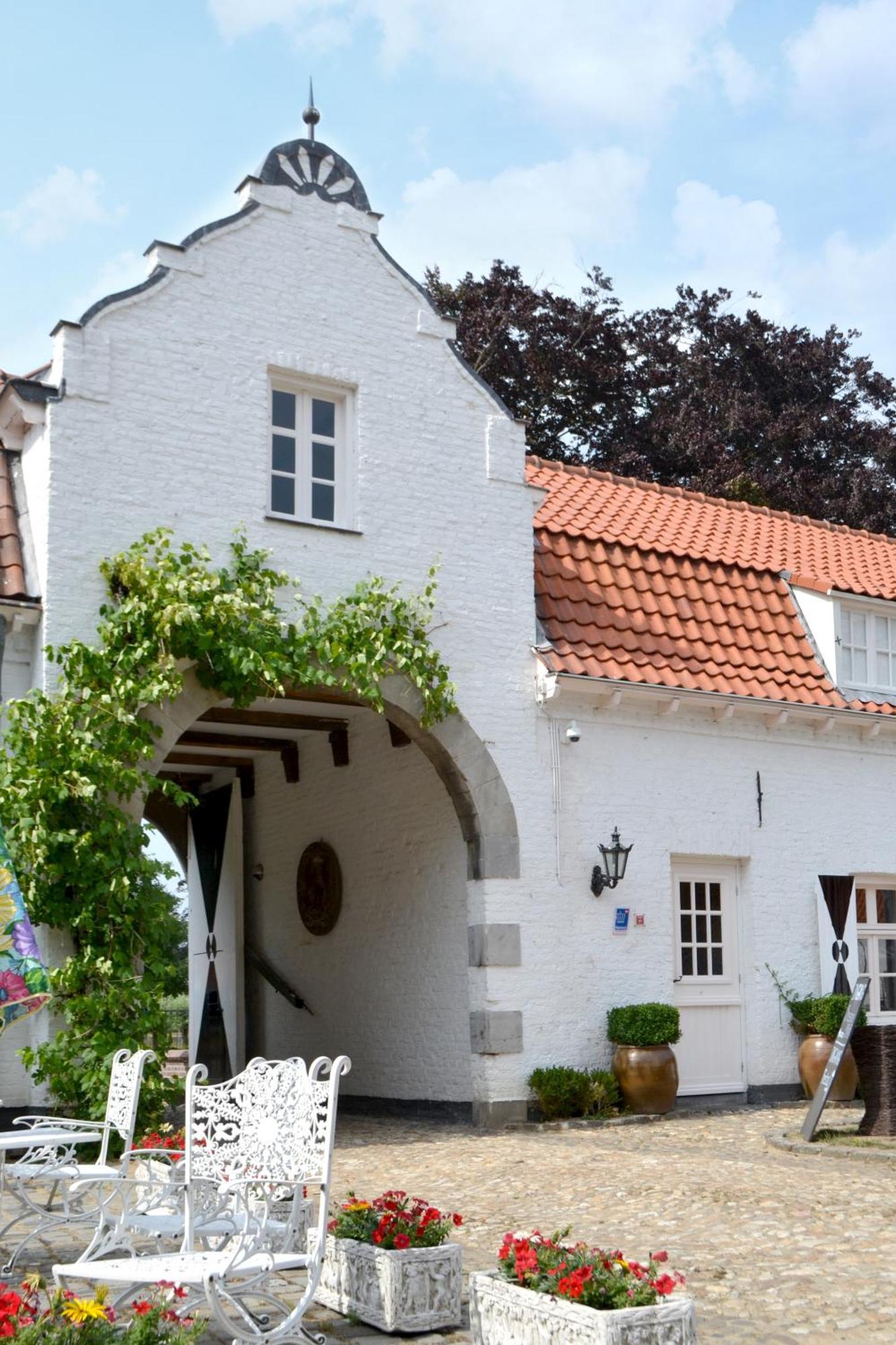 Haelen Kasteel Aldenghoor Bed & Breakfast エクステリア 写真