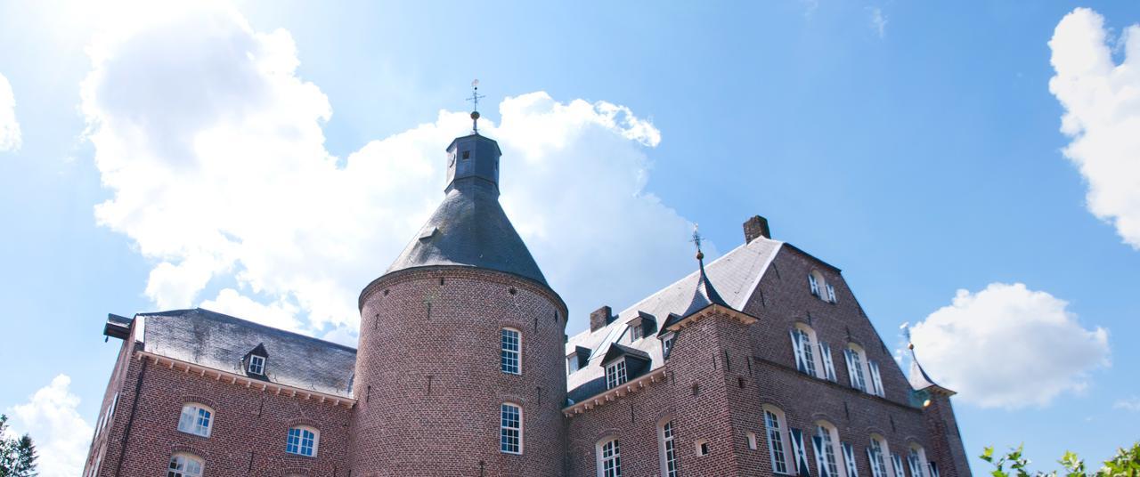 Haelen Kasteel Aldenghoor Bed & Breakfast エクステリア 写真