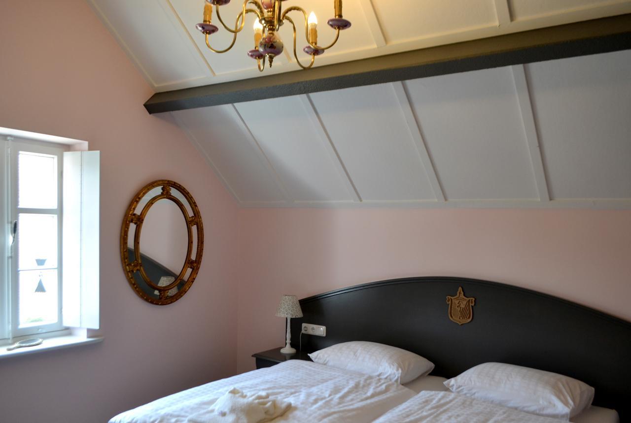Haelen Kasteel Aldenghoor Bed & Breakfast エクステリア 写真